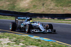 Mercedes_F1_W07_Demo_1